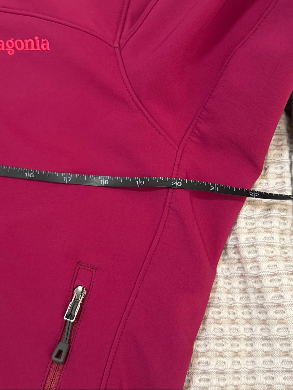 Patagonia Women's Adze Jacket Featuring Polartec Windbloc Magenta — image 3 of 8